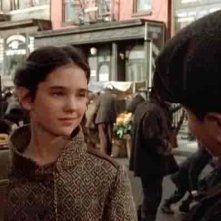 Deborah (Jennifer Connelly) e Noodles (Scott Tyler) in C'ERA UNA VOLTA IN AMERICA