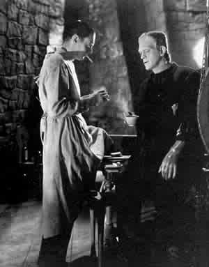 Colin Clive E Boris Karloff Sul Set Di Frankenstein 16830