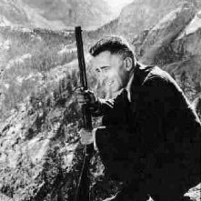 Humphrey Bogart in una scena di UNA PALLOTTOLA PER ROY