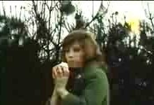 Monica Vitti in una scena di DESERTO ROSSO