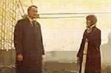 Richard Harris e Monica Vitti in una scena di DESERTO ROSSO