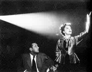 William Holden E Gloria Swanson In Una Scena Di Viale Del Tramonto 16838