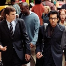 Ashton Kutcher e Kal Penn in Sballati d'amore