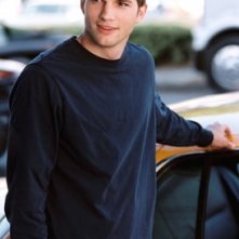 Ashton Kutcher in Sballati d'amore (2005)