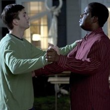 Ashton Kutcher e Bernie Mac nel film Indovina Chi