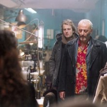 Jocelyn Quivrin e Jean Reno in una scena de L'impero dei lupi