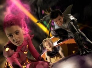 Taylor Dooley, Cayden Boyd e Taylor Lautner in The Adventures of Shark Boy & Lava Girl in 3-D
