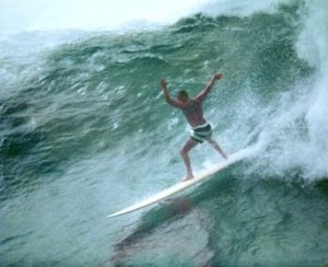 Una scena di Riding Giants