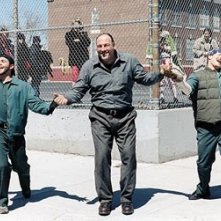 James Gandolfini in una scena di Romance & Cigarettes