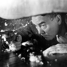 Albert Finney in una sequenza di Crocevia della morte