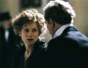 Isabelle Huppert in una scena di Gabrielle, del 2005