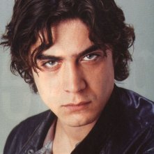 Riccardo Scamarcio in una foto promozionale per Romanzo Criminale