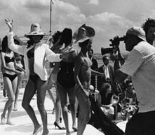 Una scena di Soy Cuba, il mammuth siberiano