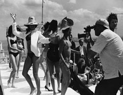 Una scena di Soy Cuba, il mammuth siberiano