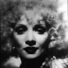 Marlene Dietrich in Venere Bionda
