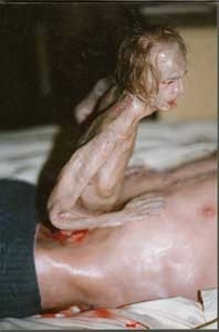 Un dettaglio del trucco di Jeremy Irons in 'Inseparabili'