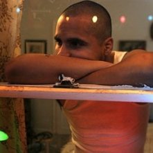 Michael Pena in una scena di Crash