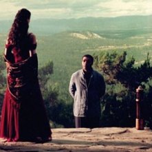 Morena Baccarin e Chiwetel Ejiofor in Serenity