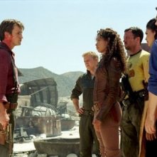Nathan Fillion, Gina Torres, Adam Baldwin, Morena Baccarin e Sean Maher in Serenity