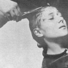 Renèe Falconetti in una scena de LA PASSIONE DI GIOVANNA D'ARCO