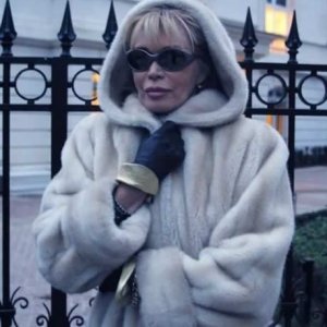 Amanda Lear impellicciata nel film Gigolo