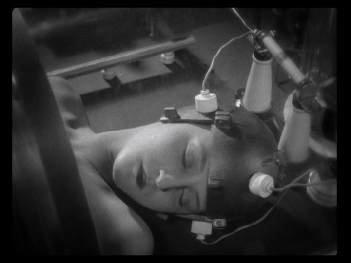 Brigitte Helm In Una Scena Di Metropolis 19396
