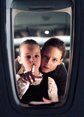 Jodie Foster e Marlene Lawston in Flightplan