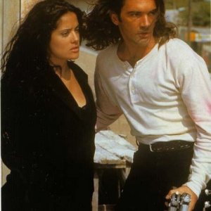 Salma Hayek e Antonio Banderas in Desperado