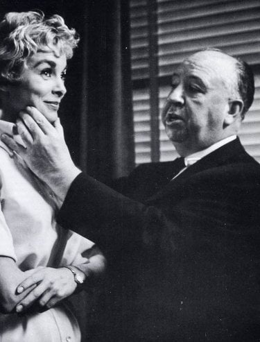 Alfred Hitchcock e Janet Leigh sul set di Psycho