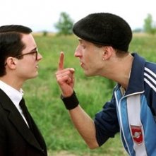 Elijah Wood e Eugene Hutz in Ogni cosa è illuminata