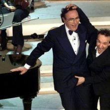 Sanremo 2002 - Roberto Benigni 'aggredisce' il povero Pippo Baudo