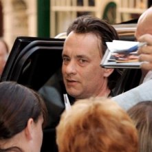 Tom Hanks Assediato Dai Fan Sul Set De Il Codice Da Vinci 19922