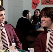 Jared Padalecki e Julian Morris in una scena di Nickname: L'enigmista