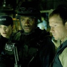 Dina Meyer e Donnie Wahlberg in una scena di Saw 2