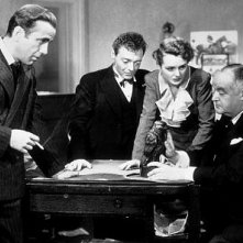 Bogart, Lorre, Greenstreet e la Astor in Il mistero del falco