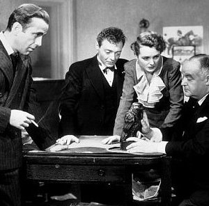 Bogart, Lorre, Greenstreet e la Astor in Il mistero del falco