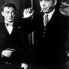 Humphrey Bogart e Peter Lorre ne Il mistero del falco