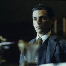 Enrico Lo Verso in una scena de film L'educazione fisica delle fanciulle