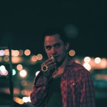 Gael Garcia Bernal in una immagine del dramma The King