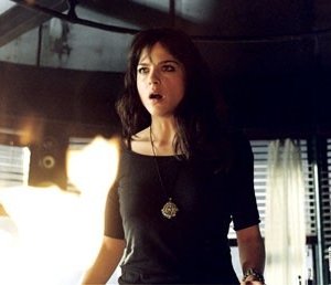 Selma Blair in una scena di The Fog