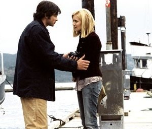 Tom Welling e Maggie Grace in una scena di The Fog