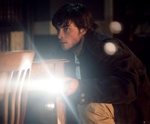 Tom Welling in una sequenza di The Fog