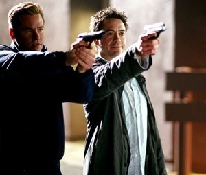 Val Kilmer e Robert Downey Jr. in Kiss Kiss Bang Bang