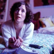 Miranda July in una scena di Me and You and Everyone We Know