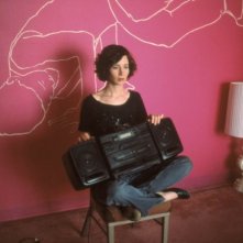 Miranda July in una scena di Me and You and Everyone We Know