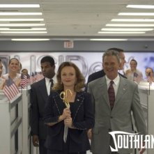 Miranda Richardson e Holmes Osborne in una scena del film Southland Tales
