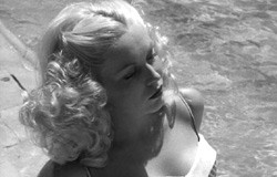 Una bella immagine di Cathy Moriarty in Toro scatenato