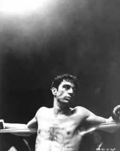 Robert De Niro in una sequenza di Toro scatenato