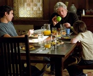 Max Minghella, Richard Gere e Flora Cross in Parole d'amore