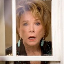 Shirley MacLaine nel film Vizi di famiglia - Rumor Has It